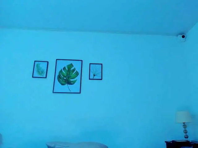 Live sex webcam photo for Caroliina611 #276744196