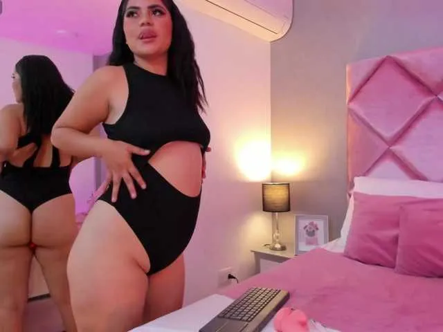 Live sex webcam photo for CaroliinaWalker #277480157
