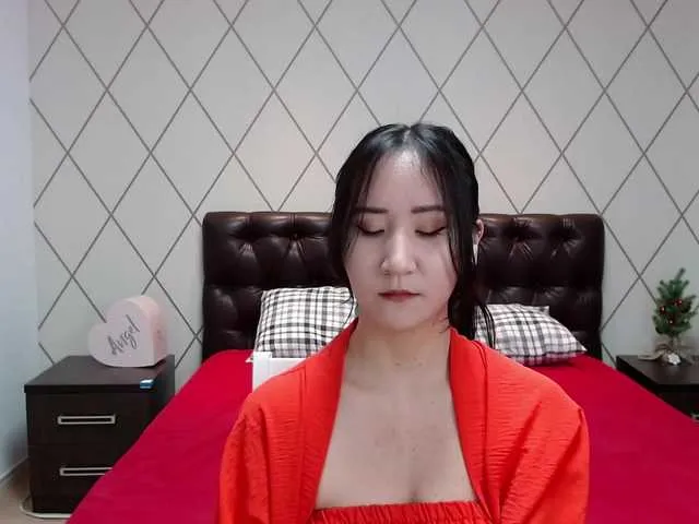 Live sex webcam photo for CarolinaCho #272067703