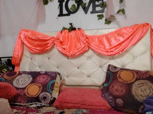 Live sex webcam photo for CarolinaPerez #277909513