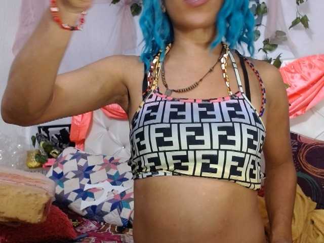 Live sex webcam photo for CarolinaPerez #277942854