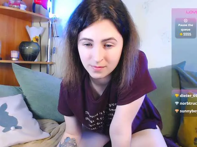 Live sex webcam photo for Caroline1995 #290936974