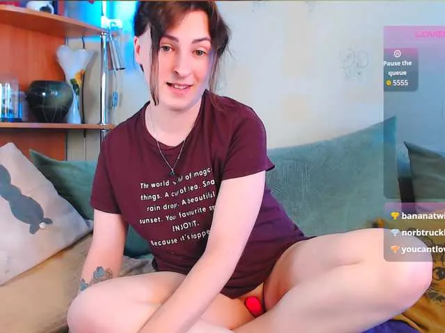 Live sex webcam photo for Caroline1995 #291675958