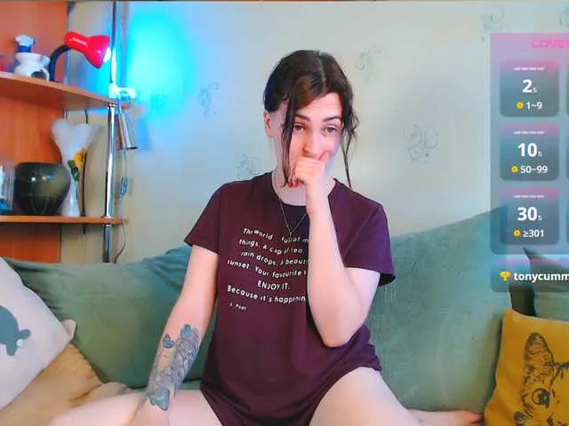 Live sex webcam photo for Caroline1995 #291693785