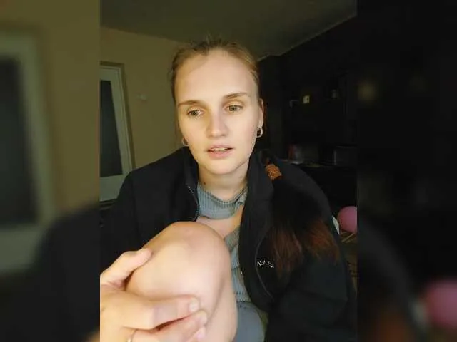 Live sex webcam photo for Caroline69 #291852332