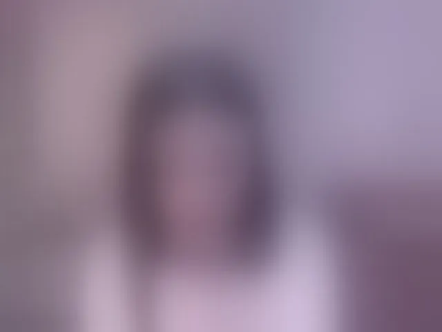 Live sex webcam photo for CarolineEvans #293553670
