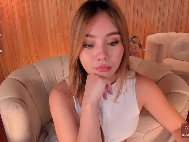 Live sex webcam photo for CarolineGrace #291339010