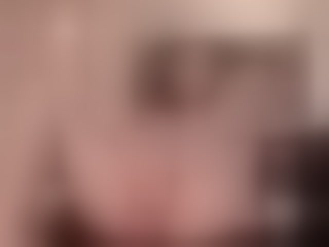 Live sex webcam photo for CarolineGrace #294297947