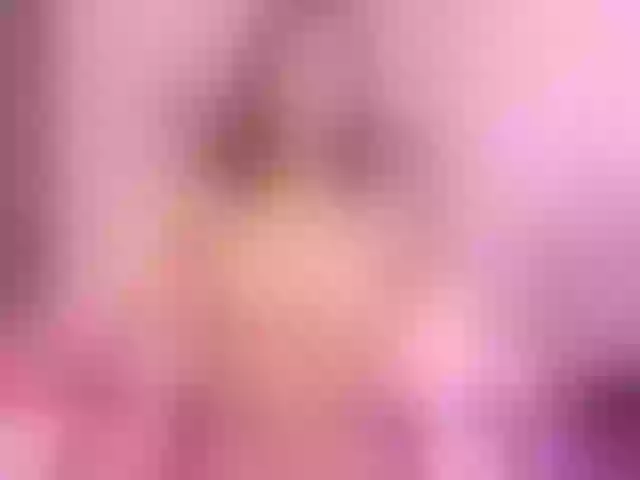 Live sex webcam photo for CarolineJensen18 #276931633