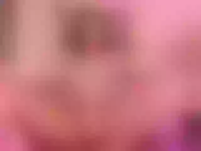 Live sex webcam photo for CarolineJensen18 #276971885