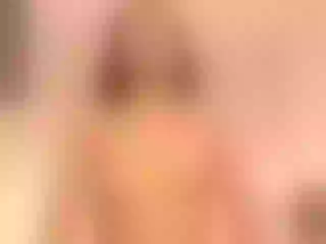 Live sex webcam photo for CarolineJensen18 #277000537