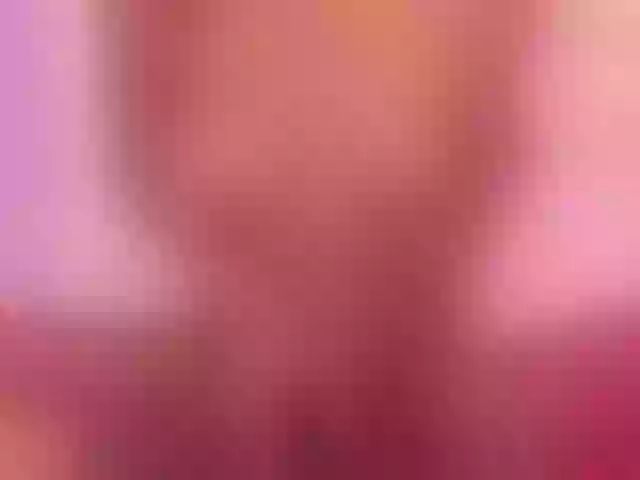 Live sex webcam photo for CarolineJensen18 #277073408
