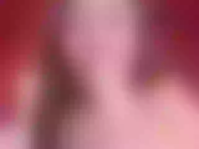 Live sex webcam photo for CarolineTorre #271875207