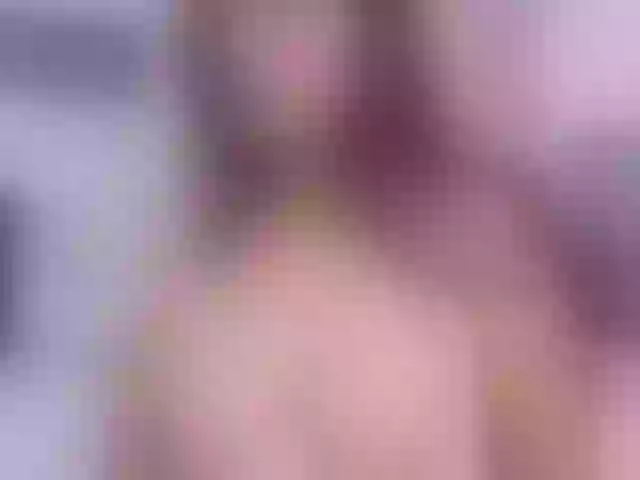 Live sex webcam photo for CarolineTorre #271983225