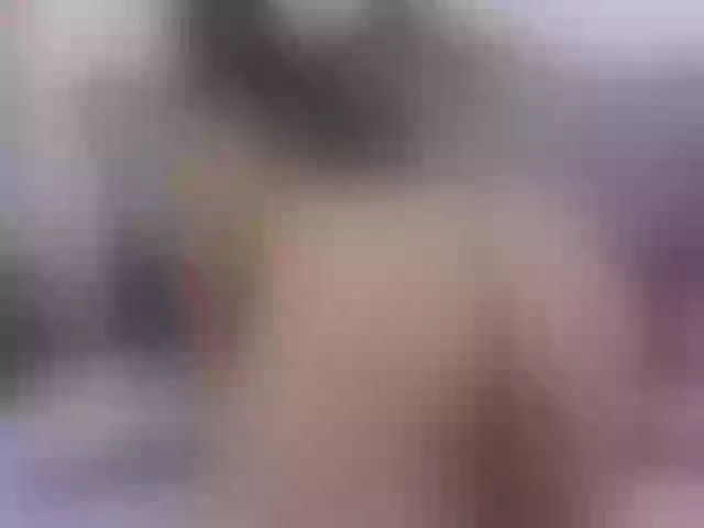 Live sex webcam photo for CarolineTorre #272257114