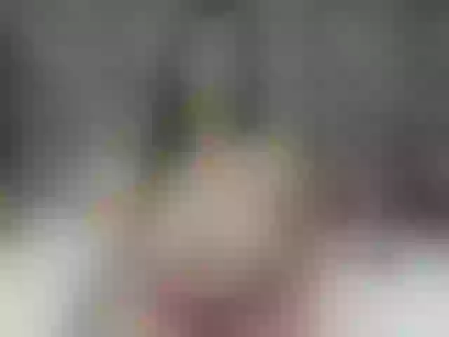 Live sex webcam photo for CarolineTorre #272559565