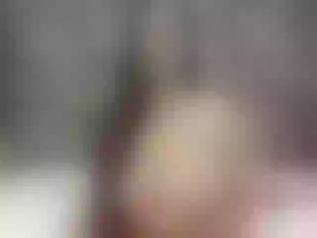 Live sex webcam photo for CarolineTorre #272613618