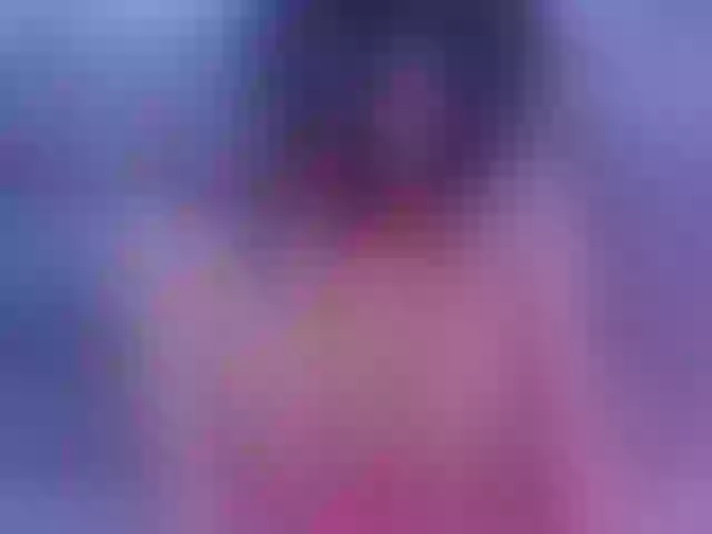 Live sex webcam photo for CarolineWhite-Royal #275586040