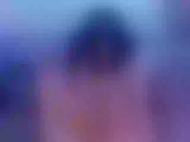 Live sex webcam photo for CarolineWhite-Royal #275658951