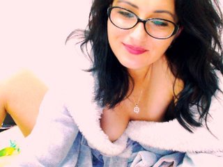 Live sex webcam photo for Carolineback #193992669