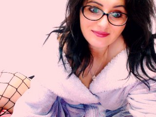 Live sex webcam photo for Carolineback #198964040