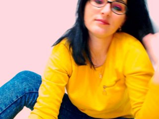 Live sex webcam photo for Carolineback #201952379