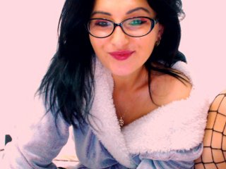 Live sex webcam photo for Carolineback #203712101