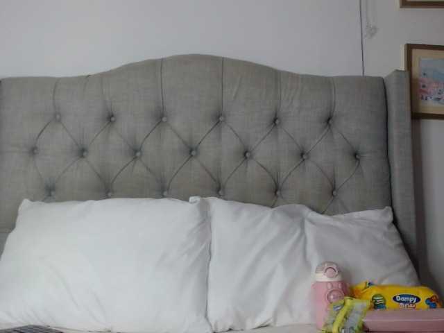 Live sex webcam photo for Caroll22 #276233436