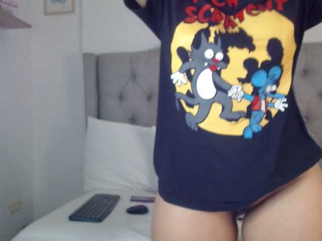 Live sex webcam photo for Caroll22 #276328167