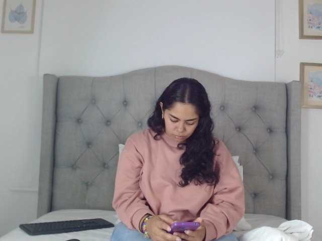 Live sex webcam photo for Caroll22 #276521679