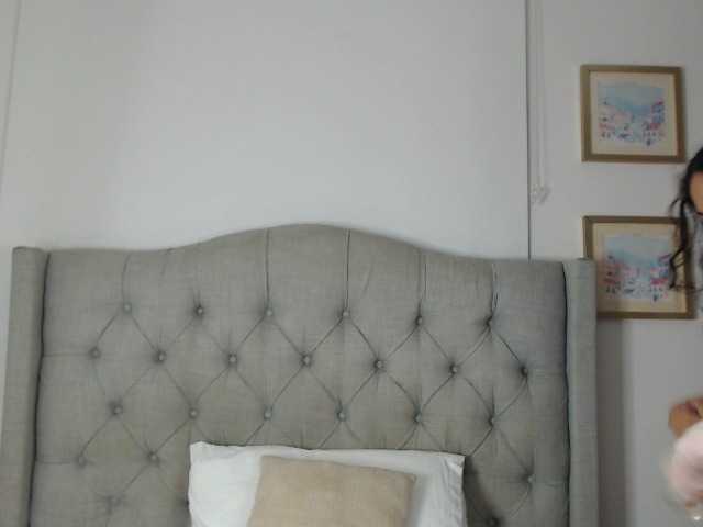 Live sex webcam photo for Caroll22 #276578416