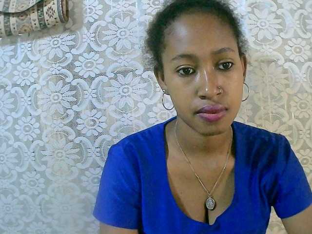 Live sex webcam photo for Carolle2000 #276224165