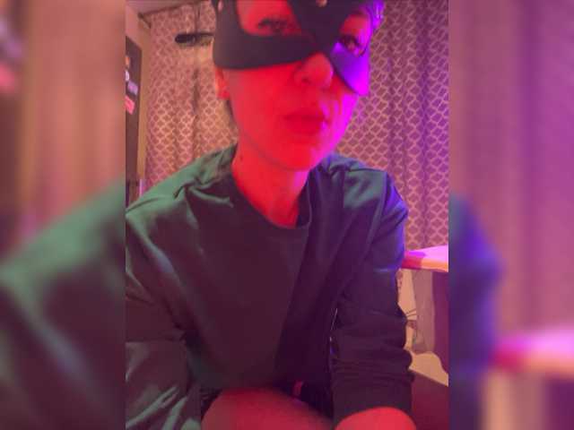 Live sex webcam photo for Carrie007 #277139047