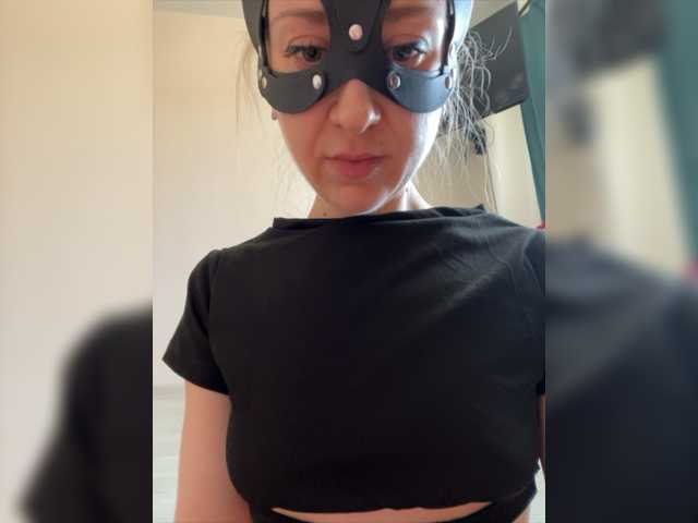 Live sex webcam photo for Carrie007 #278010162