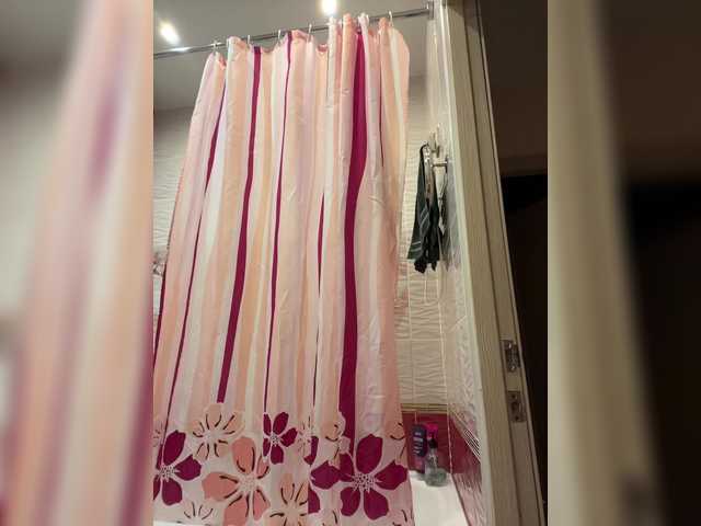 Live sex webcam photo for Carrie007 #290998497