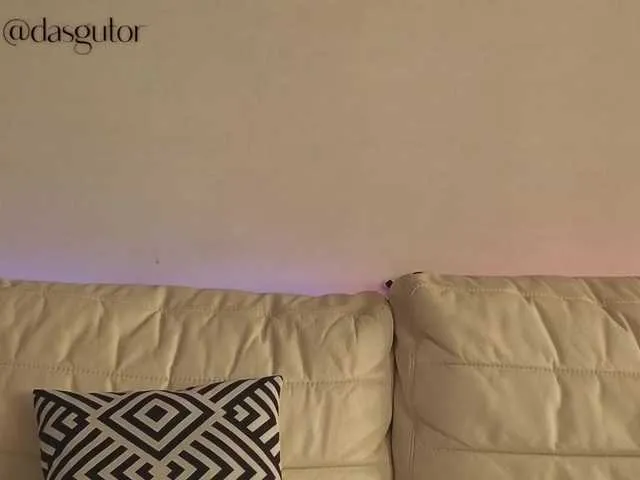 Live sex webcam photo for CarrieBradshaww #290676651