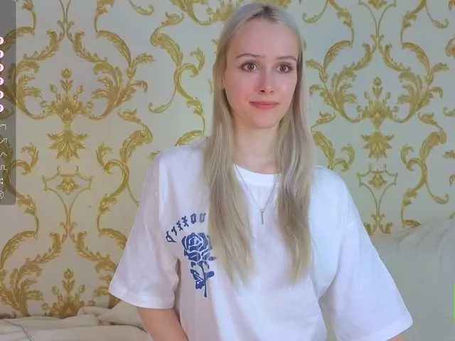 Live sex webcam photo for CaseyLaBow #277373247