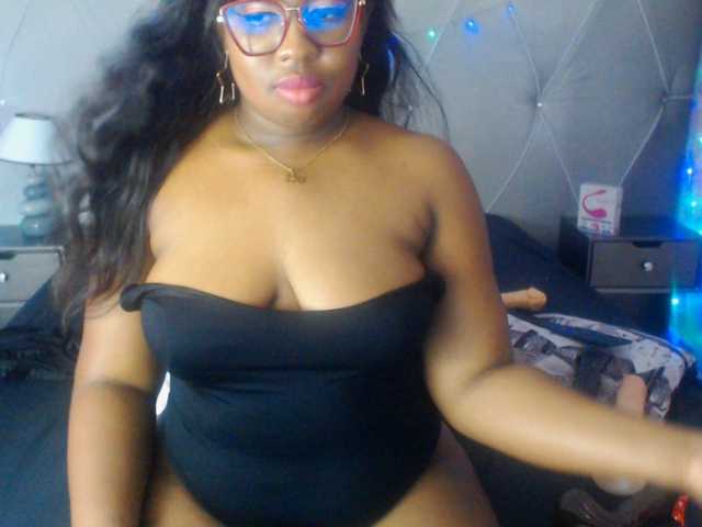 Live sex webcam photo for CaseyMoons #271737801