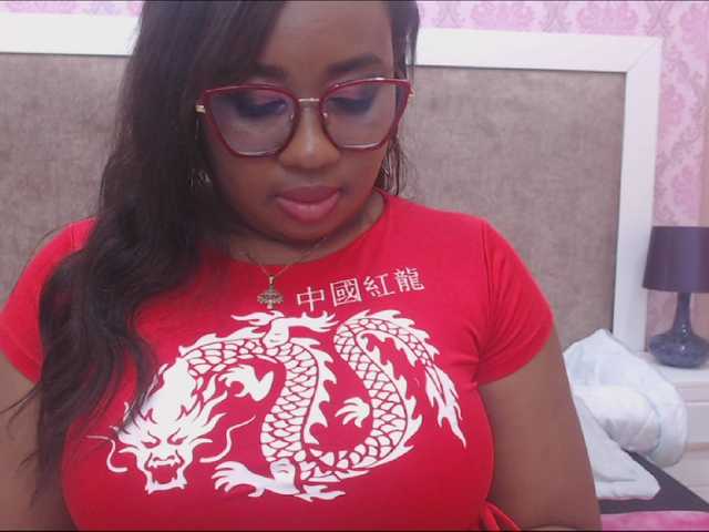 Live sex webcam photo for CaseyMoons #273294436