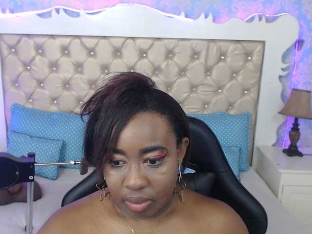 Live sex webcam photo for CaseyMoons #275597394