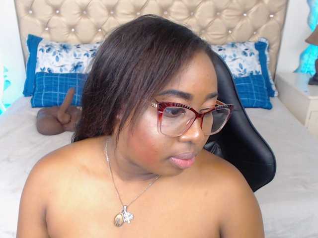 Live sex webcam photo for CaseyMoons #276240970