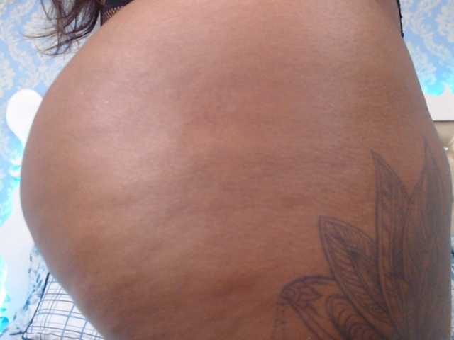 Live sex webcam photo for CaseyMoons #276263194