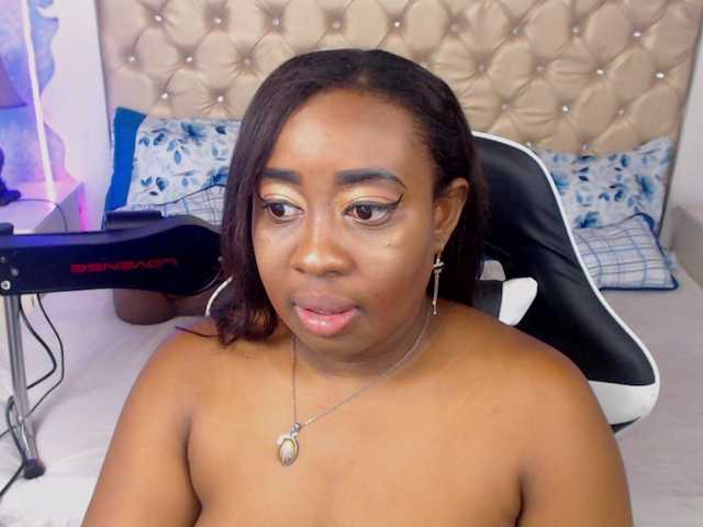 Live sex webcam photo for CaseyMoons #276416917