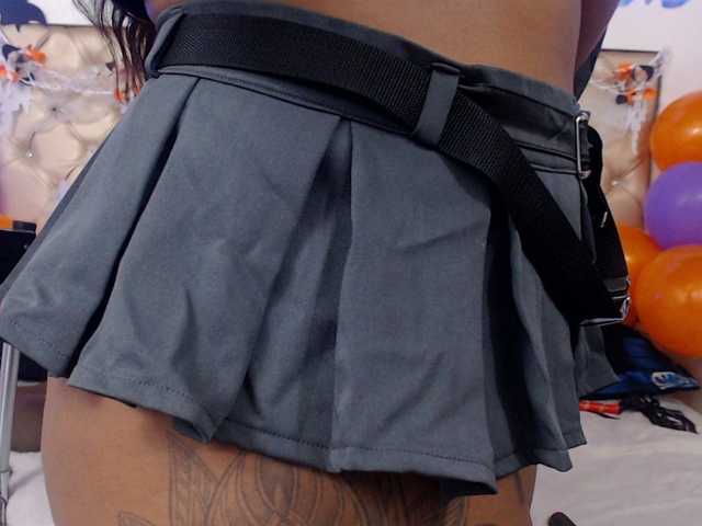 Live sex webcam photo for CaseyMoons #276607460