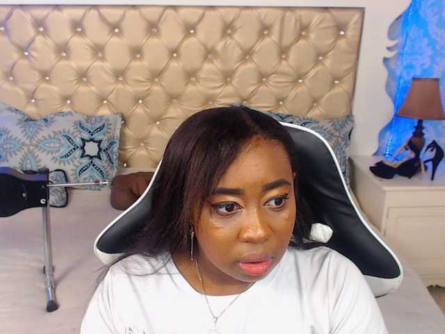 Live sex webcam photo for CaseyMoons #277214948