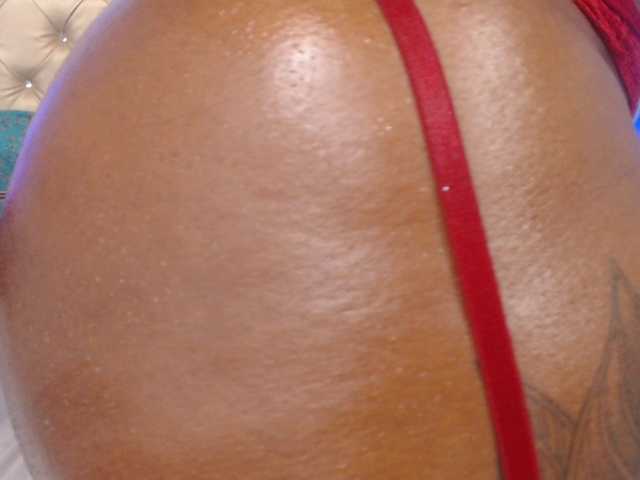 Live sex webcam photo for CaseyMoons #277501682