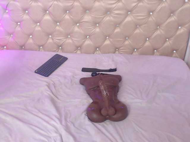 Live sex webcam photo for CaseyMoons #277577825