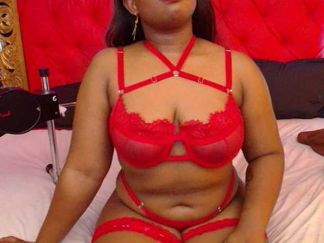 Live sex webcam photo for CaseyMoons #277934798