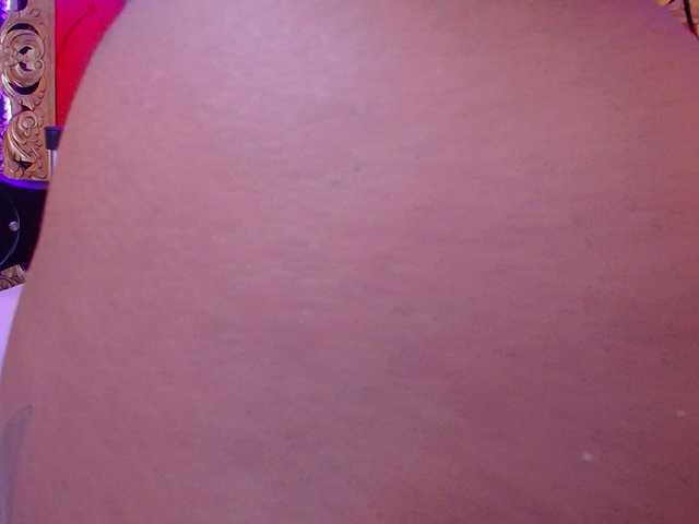 Live sex webcam photo for CaseyMoons #278078367