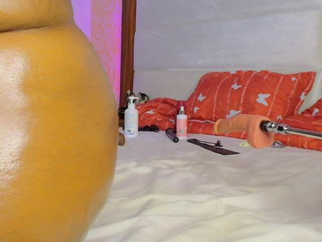 Live sex webcam photo for CaseyMoons #291193604